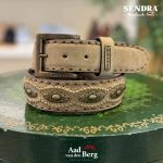 beige riem
