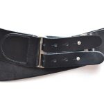 brede zwarte riem